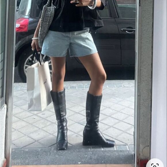 Zara Denim shorts Washed Distressed Unfinished Hem Plus size 20 Boho Moto NWT - Picture 2 of 9